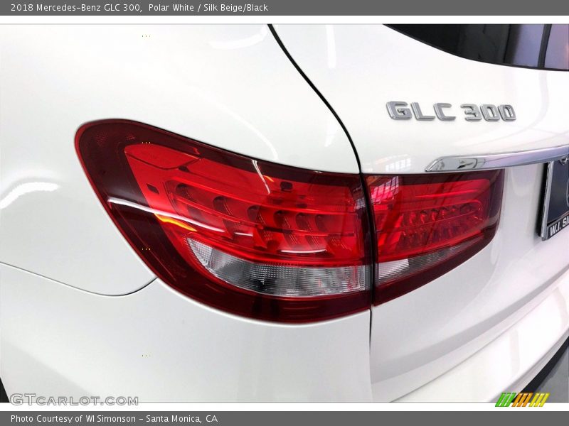 Polar White / Silk Beige/Black 2018 Mercedes-Benz GLC 300