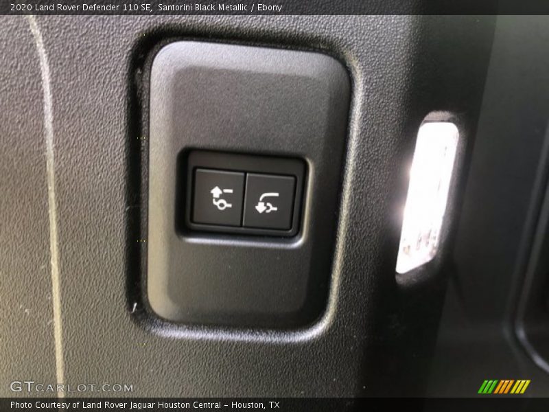 Santorini Black Metallic / Ebony 2020 Land Rover Defender 110 SE