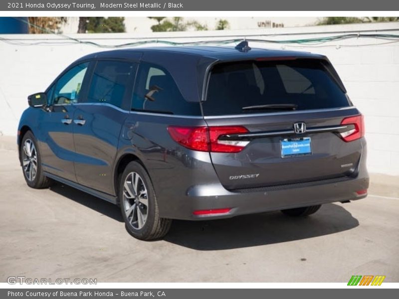 Modern Steel Metallic / Black 2021 Honda Odyssey Touring