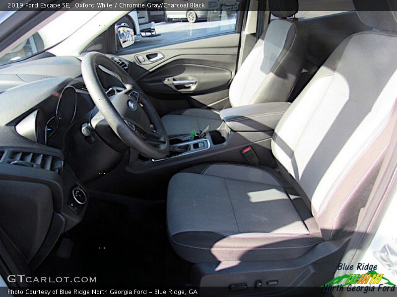 Oxford White / Chromite Gray/Charcoal Black 2019 Ford Escape SE