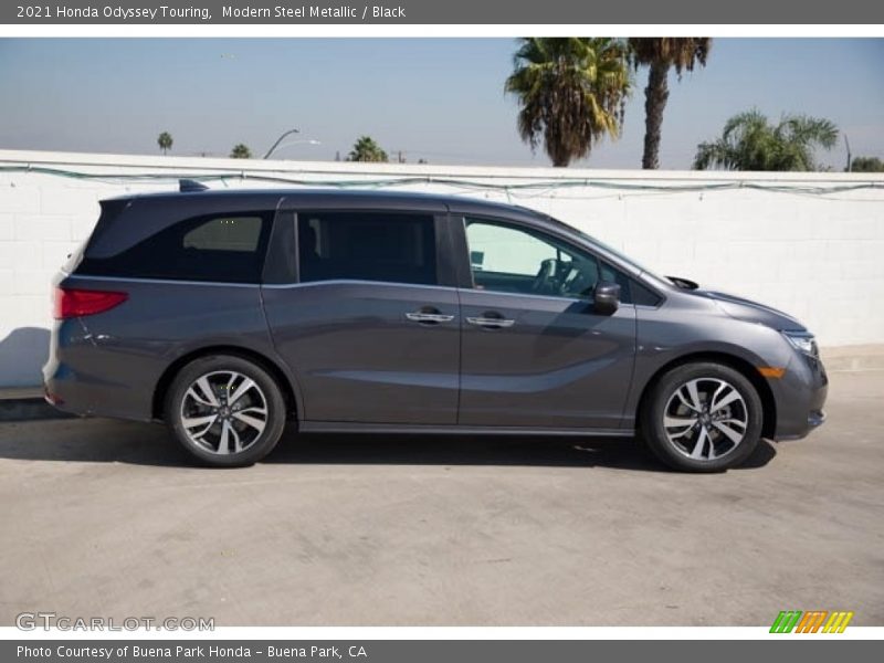 Modern Steel Metallic / Black 2021 Honda Odyssey Touring