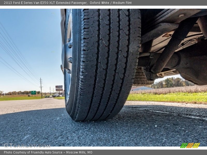 Oxford White / Medium Flint 2013 Ford E Series Van E350 XLT Extended Passenger
