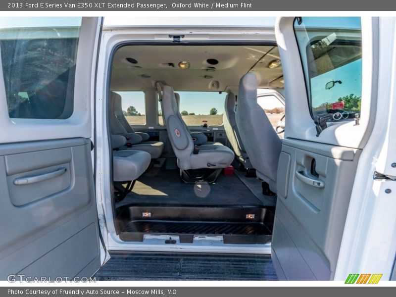 Oxford White / Medium Flint 2013 Ford E Series Van E350 XLT Extended Passenger