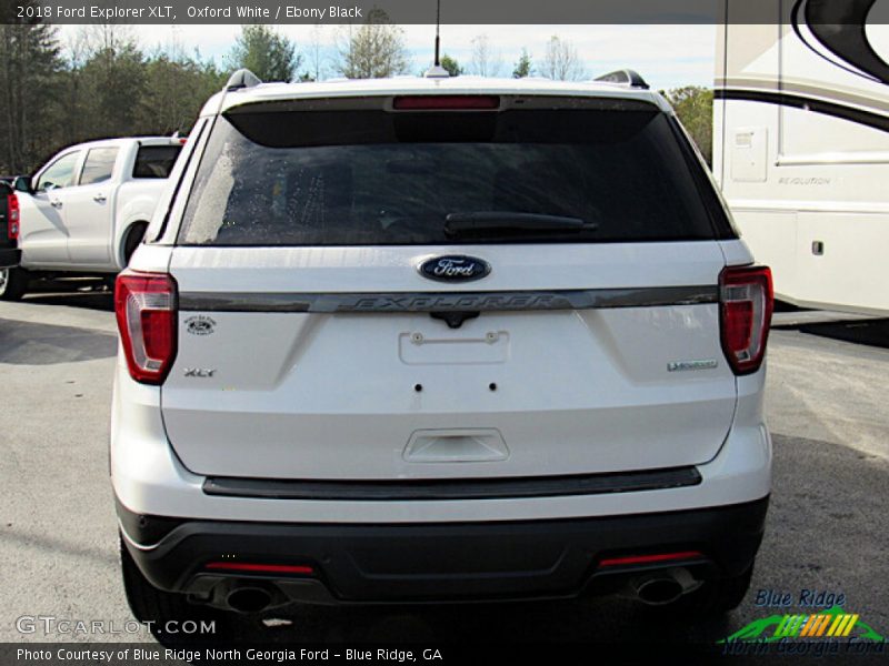 Oxford White / Ebony Black 2018 Ford Explorer XLT