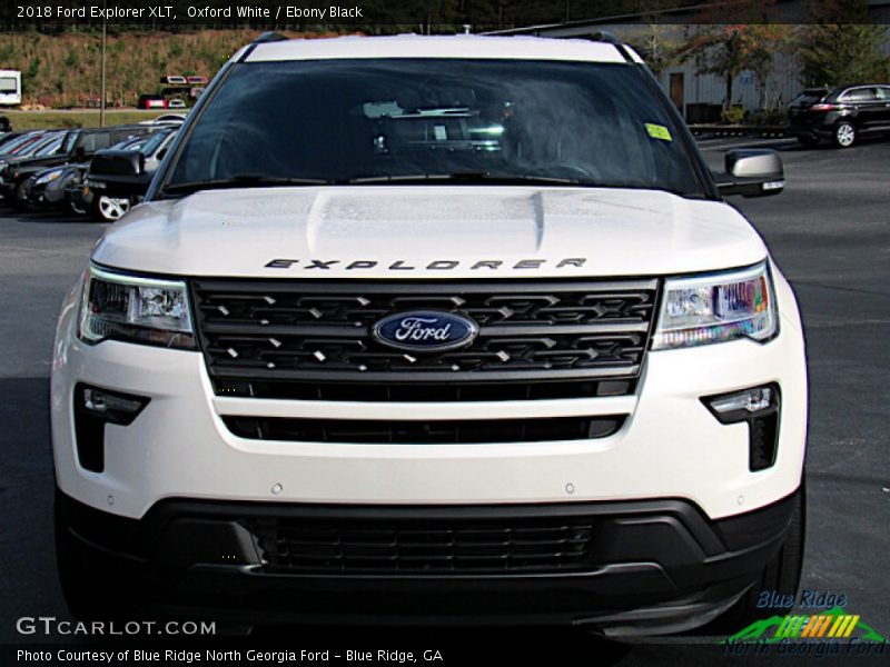 Oxford White / Ebony Black 2018 Ford Explorer XLT