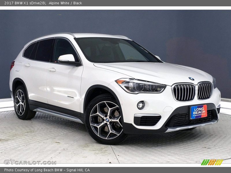 Alpine White / Black 2017 BMW X1 sDrive28i