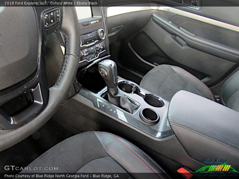 Oxford White / Ebony Black 2018 Ford Explorer XLT