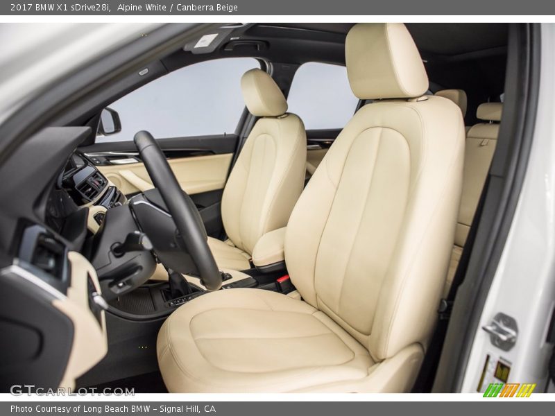 Alpine White / Canberra Beige 2017 BMW X1 sDrive28i