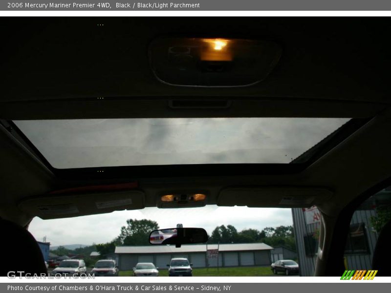 Black / Black/Light Parchment 2006 Mercury Mariner Premier 4WD