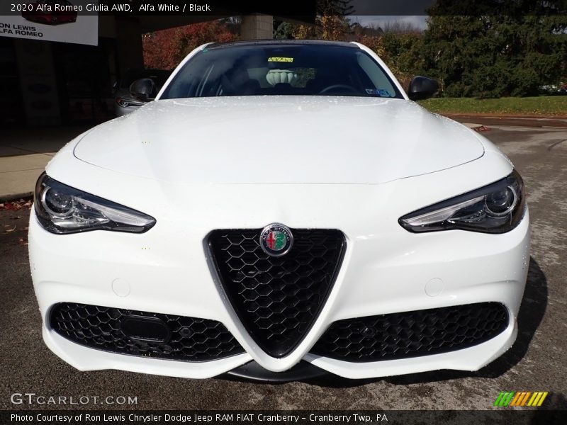 Alfa White / Black 2020 Alfa Romeo Giulia AWD