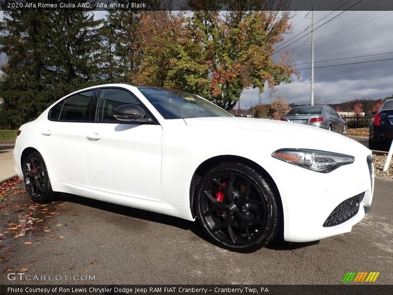 Alfa White / Black 2020 Alfa Romeo Giulia AWD