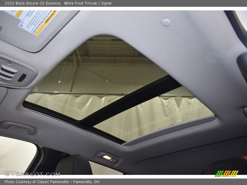 White Frost Tricoat / Signet 2020 Buick Encore GX Essence