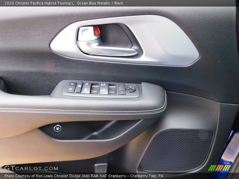 Door Panel of 2020 Pacifica Hybrid Touring L