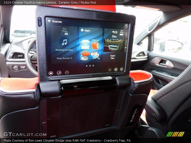 Entertainment System of 2020 Pacifica Hybrid Limited