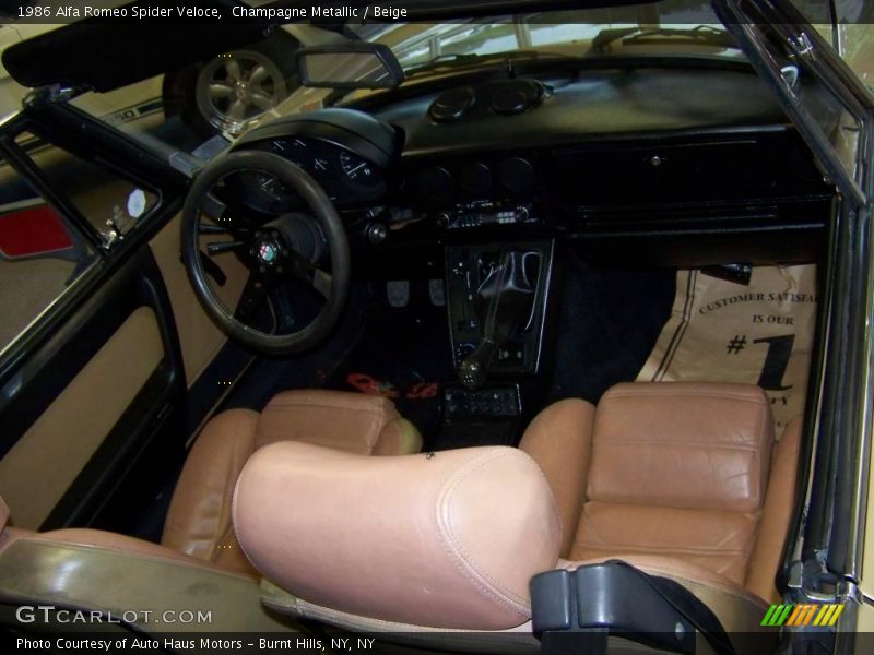 Champagne Metallic / Beige 1986 Alfa Romeo Spider Veloce
