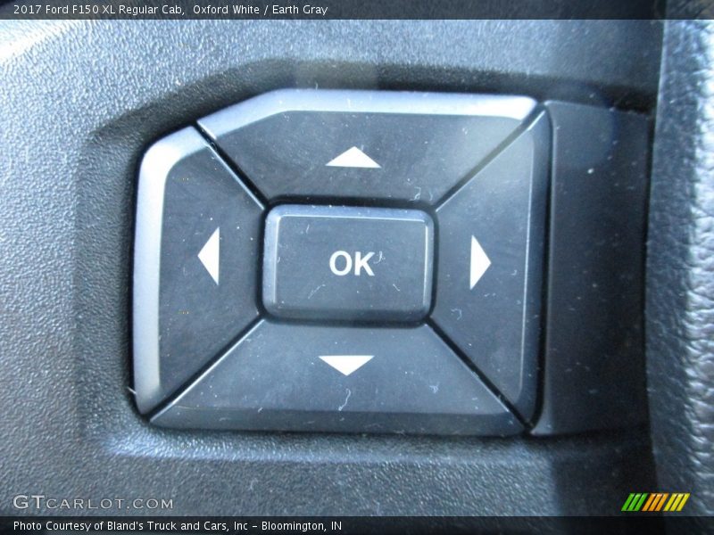 Oxford White / Earth Gray 2017 Ford F150 XL Regular Cab