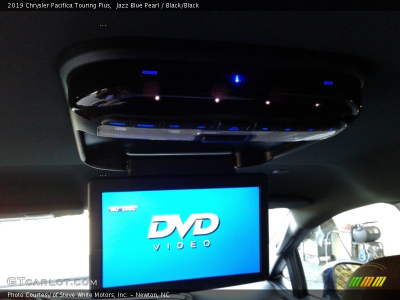 Jazz Blue Pearl / Black/Black 2019 Chrysler Pacifica Touring Plus