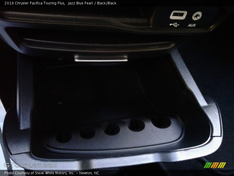 Jazz Blue Pearl / Black/Black 2019 Chrysler Pacifica Touring Plus