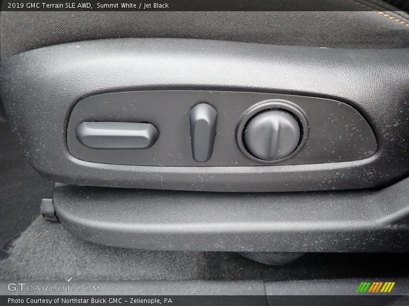 Summit White / Jet Black 2019 GMC Terrain SLE AWD