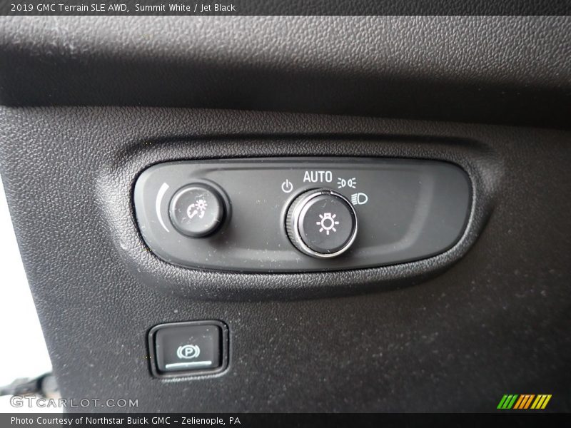 Summit White / Jet Black 2019 GMC Terrain SLE AWD