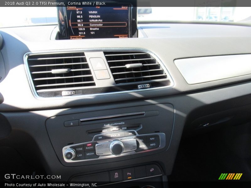 Cortina White / Black 2018 Audi Q3 2.0 TFSI Premium
