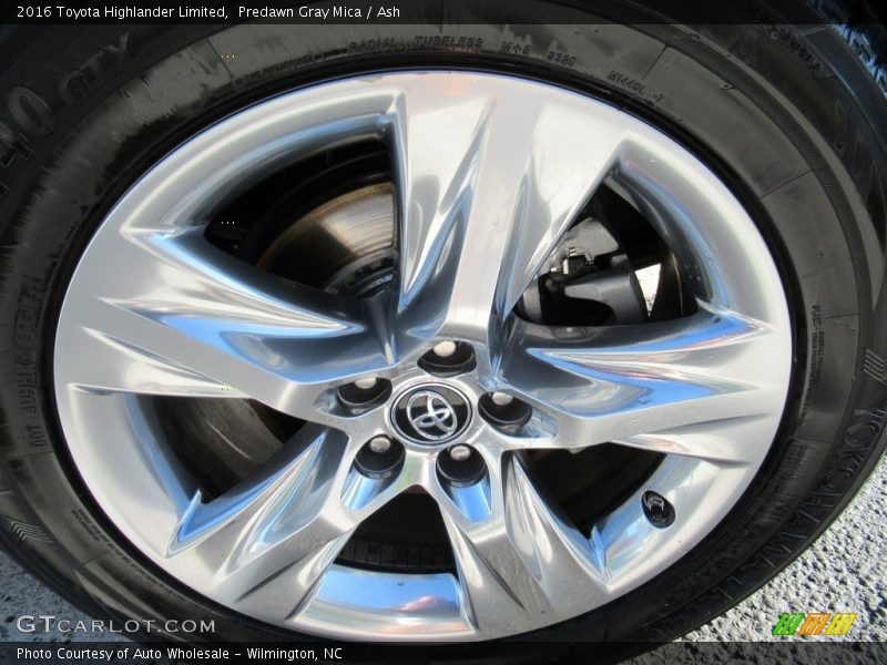 Predawn Gray Mica / Ash 2016 Toyota Highlander Limited