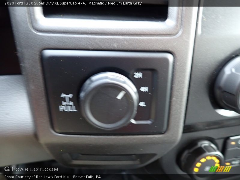 Magnetic / Medium Earth Gray 2020 Ford F350 Super Duty XL SuperCab 4x4