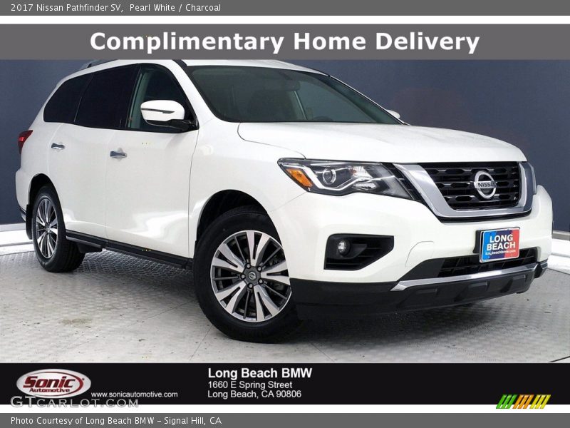 Pearl White / Charcoal 2017 Nissan Pathfinder SV