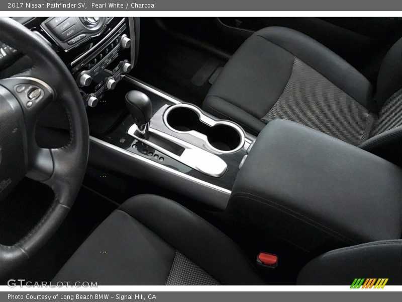 Pearl White / Charcoal 2017 Nissan Pathfinder SV