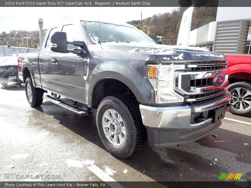 Magnetic / Medium Earth Gray 2020 Ford F250 Super Duty XLT SuperCab 4x4