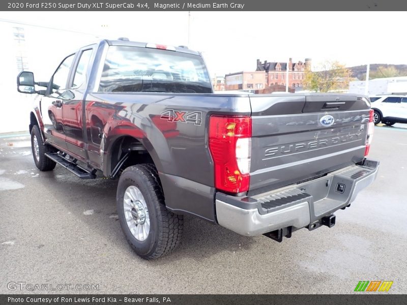 Magnetic / Medium Earth Gray 2020 Ford F250 Super Duty XLT SuperCab 4x4
