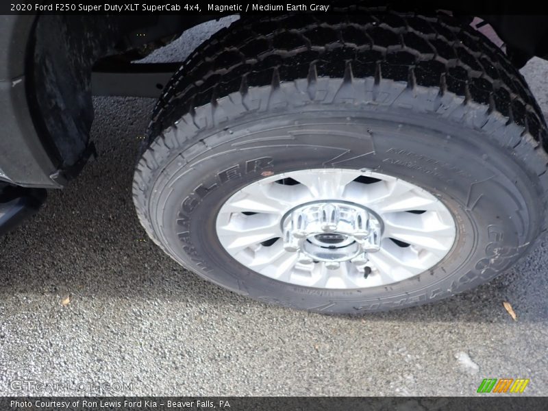 Magnetic / Medium Earth Gray 2020 Ford F250 Super Duty XLT SuperCab 4x4