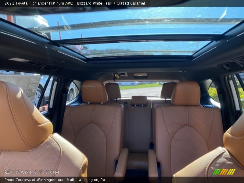Blizzard White Pearl / Glazed Caramel 2021 Toyota Highlander Platinum AWD