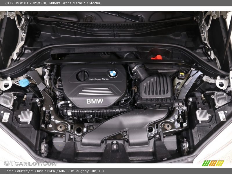 Mineral White Metallic / Mocha 2017 BMW X1 xDrive28i