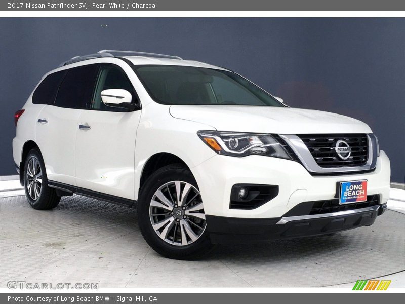 Pearl White / Charcoal 2017 Nissan Pathfinder SV