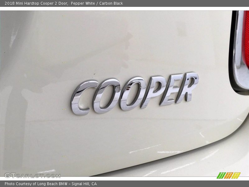 Pepper White / Carbon Black 2018 Mini Hardtop Cooper 2 Door