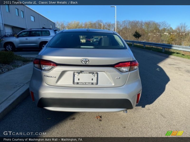 Classic Silver Metallic / Black 2021 Toyota Corolla LE