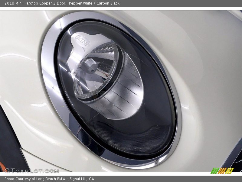 Pepper White / Carbon Black 2018 Mini Hardtop Cooper 2 Door