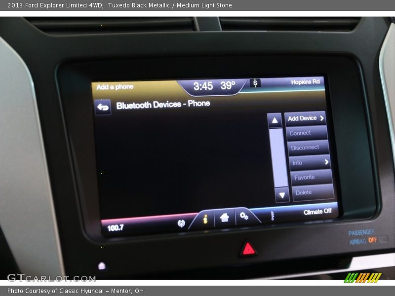 Tuxedo Black Metallic / Medium Light Stone 2013 Ford Explorer Limited 4WD