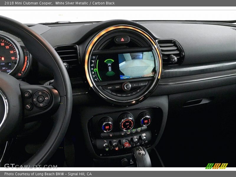 White Silver Metallic / Carbon Black 2018 Mini Clubman Cooper