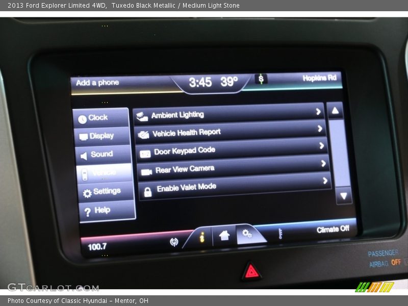 Tuxedo Black Metallic / Medium Light Stone 2013 Ford Explorer Limited 4WD