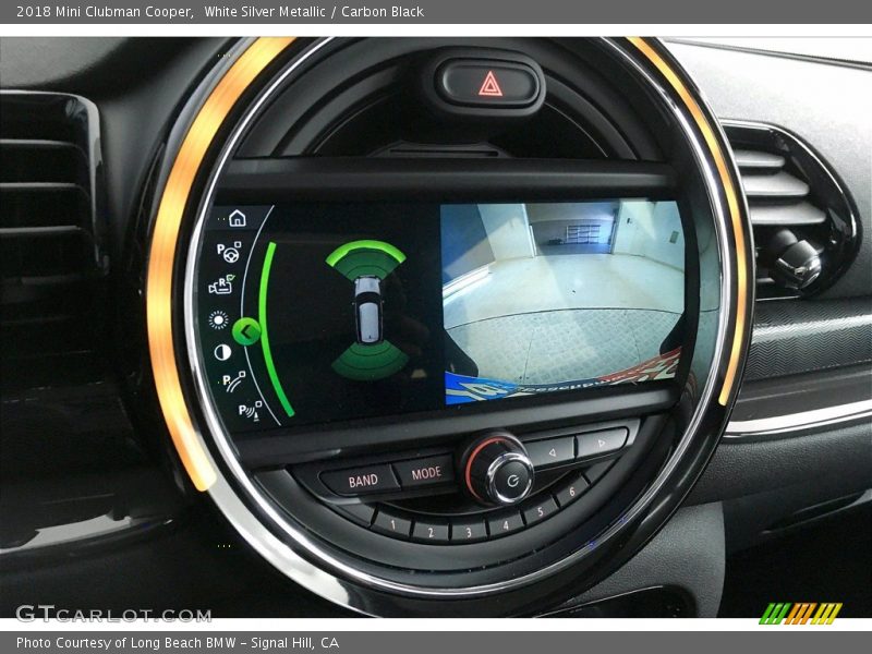 White Silver Metallic / Carbon Black 2018 Mini Clubman Cooper