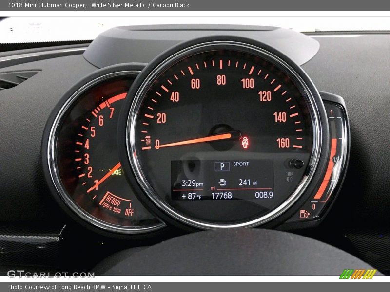 White Silver Metallic / Carbon Black 2018 Mini Clubman Cooper