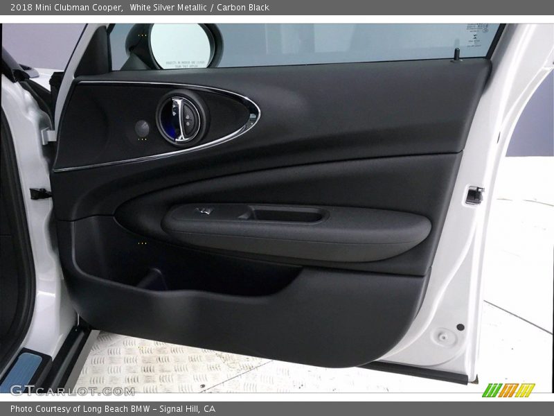 White Silver Metallic / Carbon Black 2018 Mini Clubman Cooper