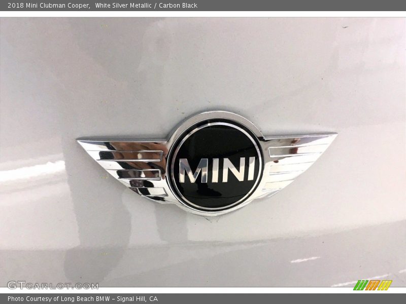 White Silver Metallic / Carbon Black 2018 Mini Clubman Cooper
