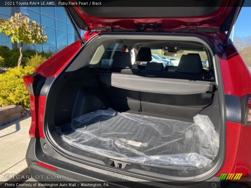 Ruby Flare Pearl / Black 2021 Toyota RAV4 LE AWD