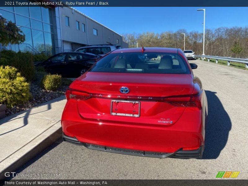 Ruby Flare Pearl / Black 2021 Toyota Avalon Hybrid XLE