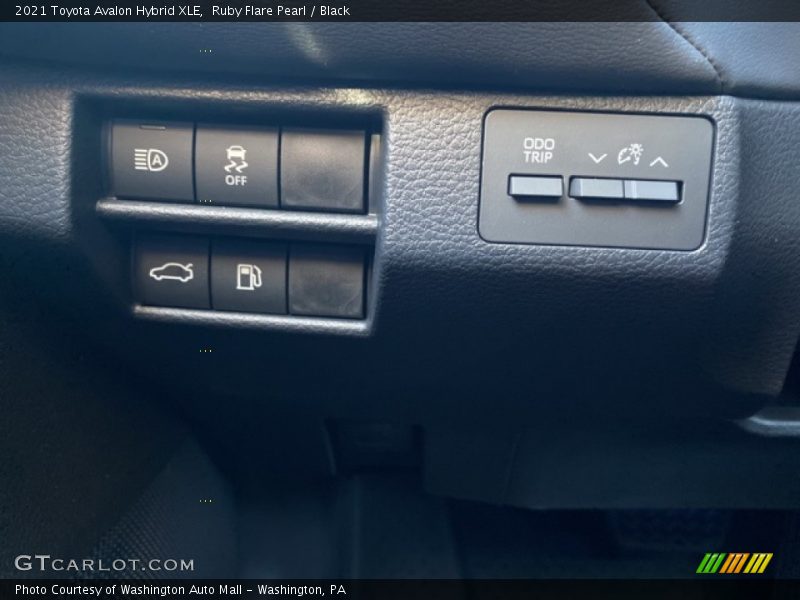 Ruby Flare Pearl / Black 2021 Toyota Avalon Hybrid XLE