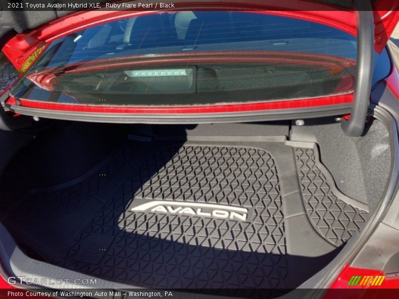  2021 Avalon Hybrid XLE Trunk