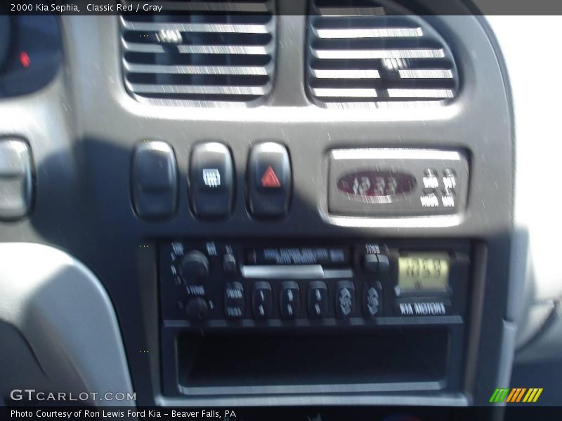 Classic Red / Gray 2000 Kia Sephia